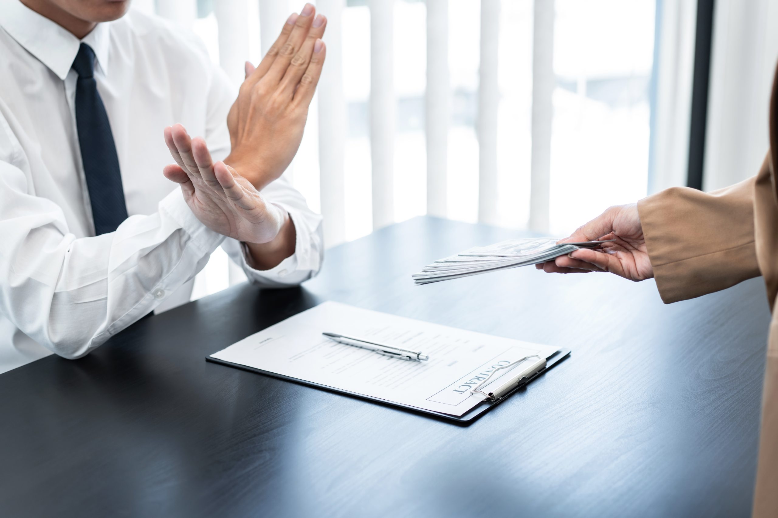 businessman-is-refuses-to-accept-banknote-money-an-2023-11-27-05-29-10-utc businessman-is-refuses-to-accept-banknote-money-an-2023-11-27-05-29-10-utc